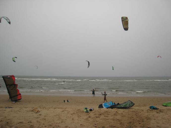 kite boarding sam roi yot, pranburi